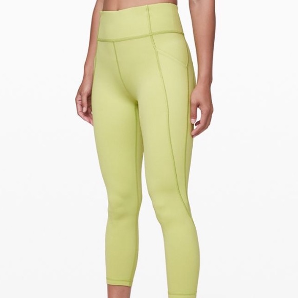 Lulus - Picture 2 of 2